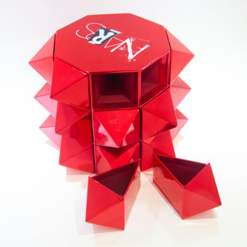 Read more about the article The Future of Cosmetic Packaging: Innovative and Eye-Catching Designs