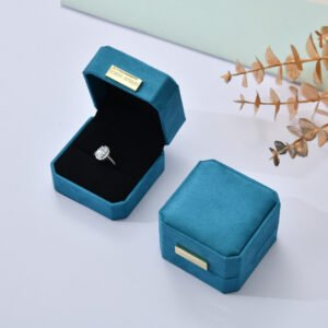 Dark blue velvet jewelry packaging box